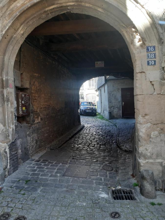 Appartement Souplex de la rue froide à Caen Extérieur photo